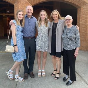 Meet your Posher, Sarah!!